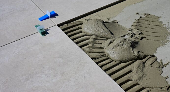 Pisos e rejuntes: como manter a vedação para evitar infiltrações e acúmulo de água